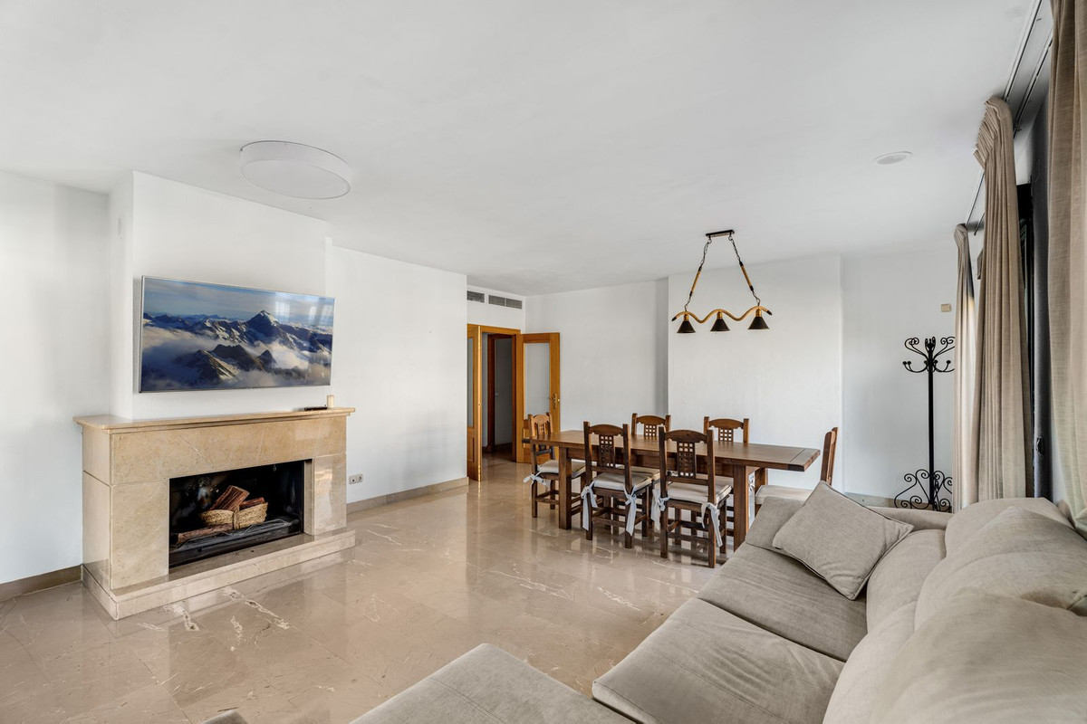 3 Bed Apartment for sale in San Pedro De Alcántara Costa Del Sol, Málaga, Spain