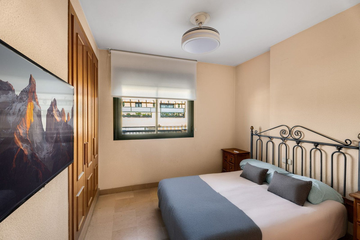 3 Bed Apartment for sale in San Pedro De Alcántara Costa Del Sol, Málaga, Spain
