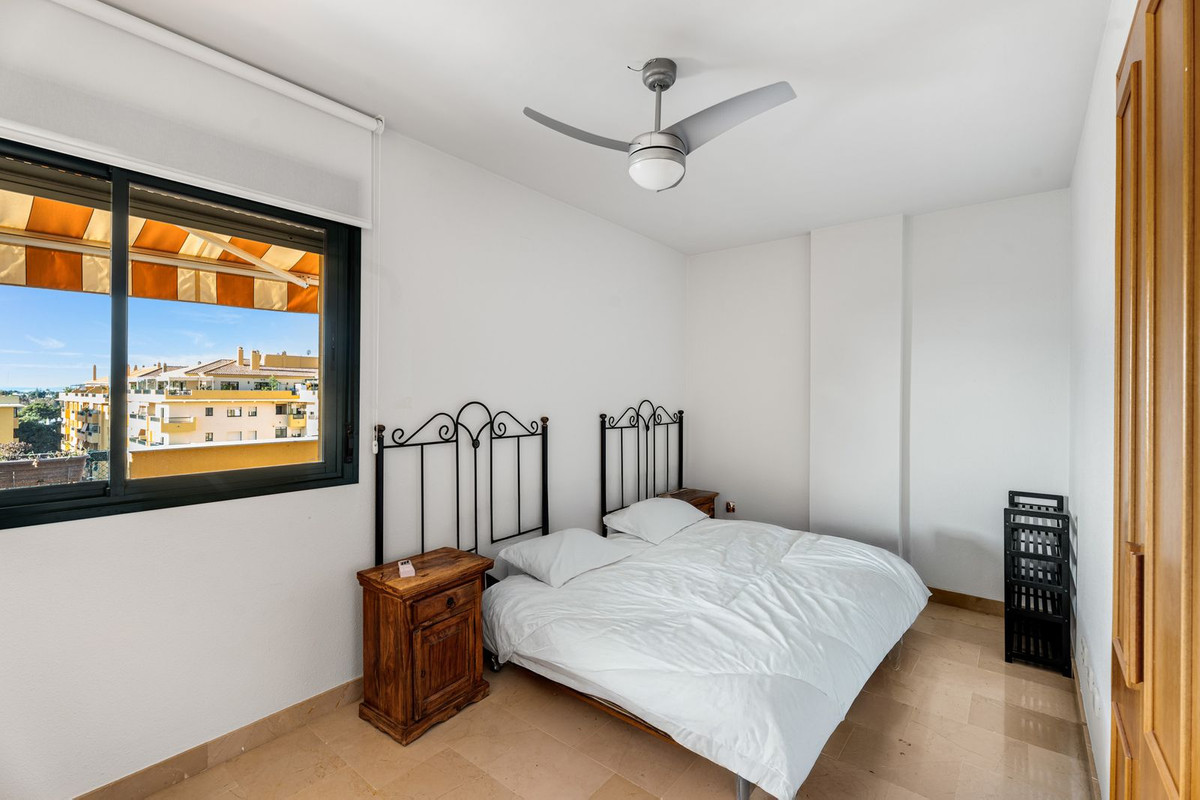 3 Bed Apartment for sale in San Pedro De Alcántara Costa Del Sol, Málaga, Spain