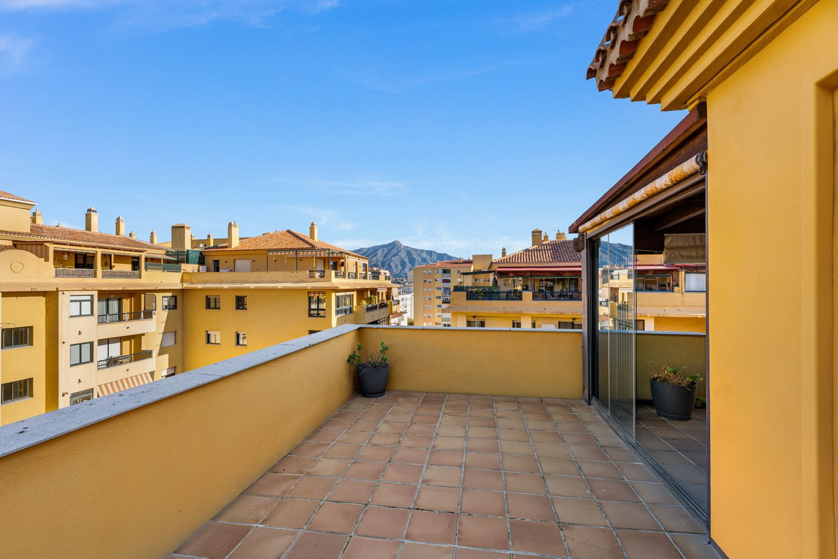 3 Bed Apartment for sale in San Pedro De Alcántara Costa Del Sol, Málaga, Spain