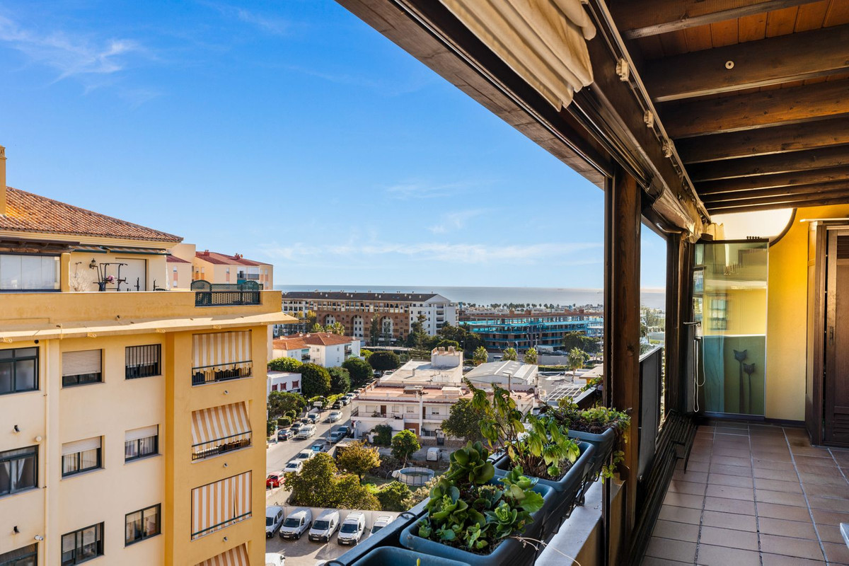 3 Bed Apartment for sale in San Pedro De Alcántara Costa Del Sol, Málaga, Spain