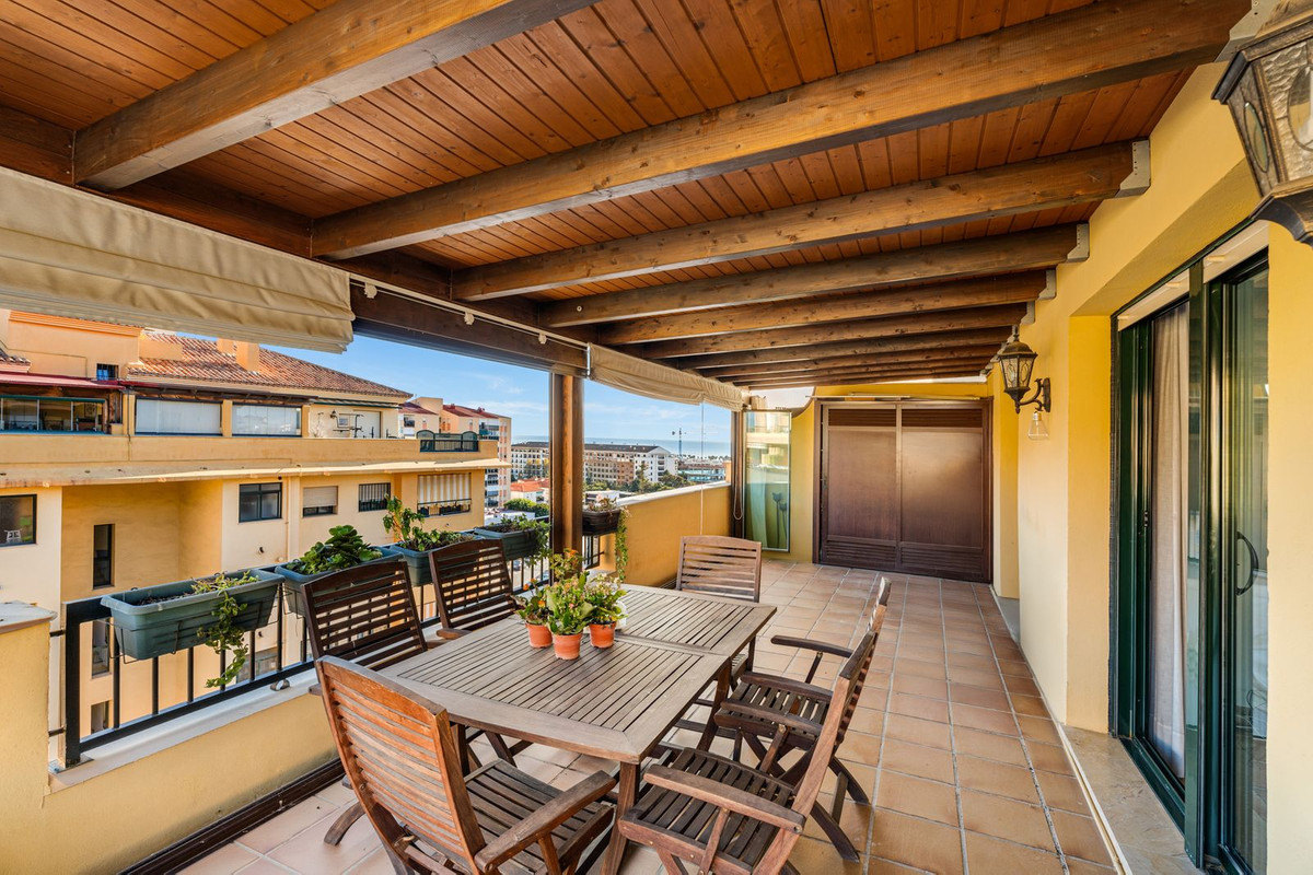 3 Bed Apartment for sale in San Pedro De Alcántara Costa Del Sol, Málaga, Spain