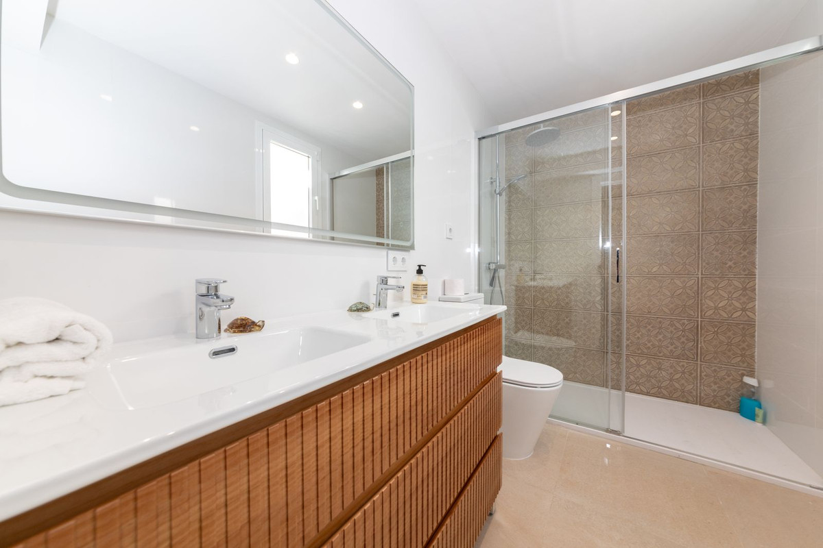 Se vende Adosada de 2 dormitorios en Costa Del Sol, Málaga, España