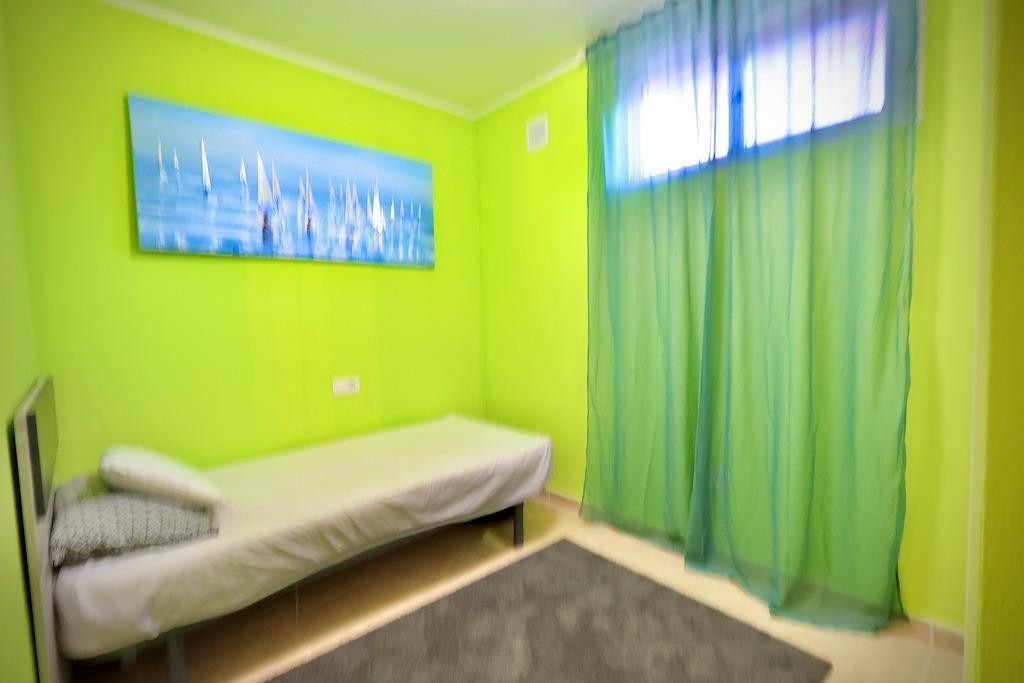 Se vende Villa - Chalet de 4 dormitorios en Costa Blanca, Alicante, España
