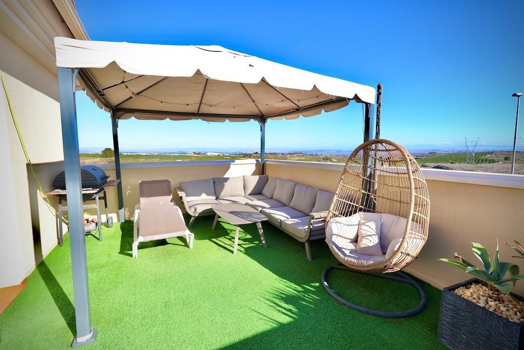Se vende Villa - Chalet de 4 dormitorios en Costa Blanca, Alicante, España