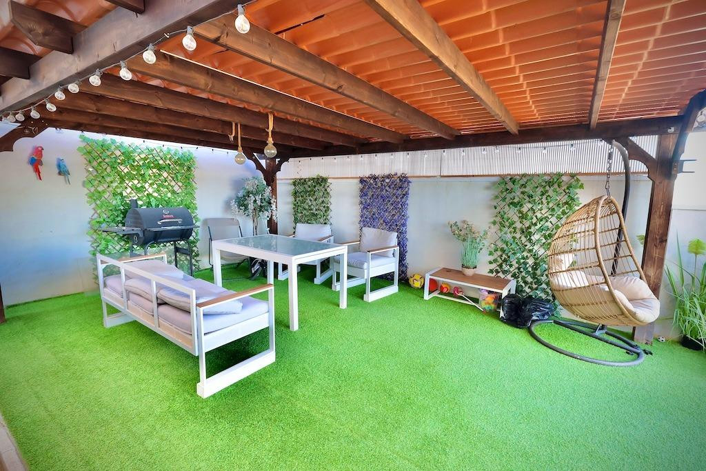 Se vende Villa - Chalet de 4 dormitorios en Costa Blanca, Alicante, España