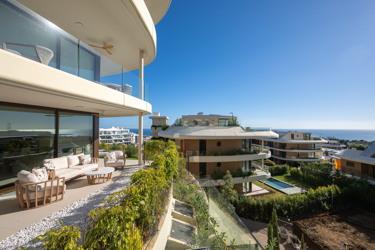 3 Bed Apartment for sale in Fuengirola Costa Del Sol, Málaga, Spain