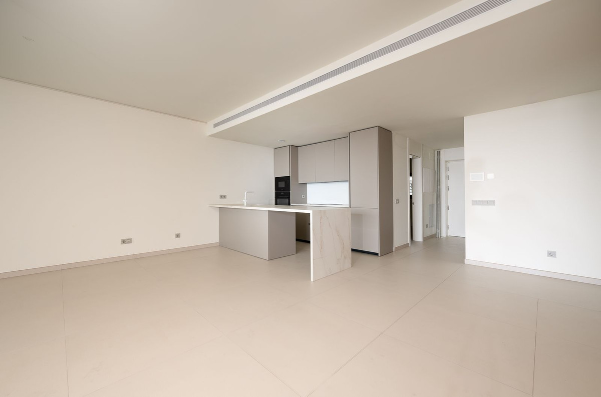 3 Bed Apartment for sale in Fuengirola Costa Del Sol, Málaga, Spain