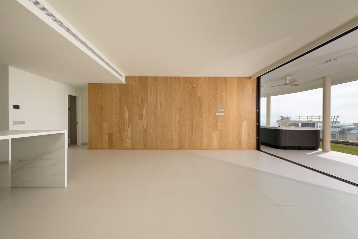 3 Bed Apartment for sale in Fuengirola Costa Del Sol, Málaga, Spain