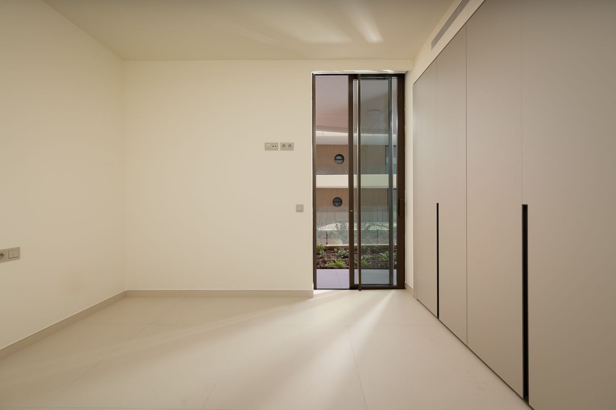 3 Bed Apartment for sale in Fuengirola Costa Del Sol, Málaga, Spain