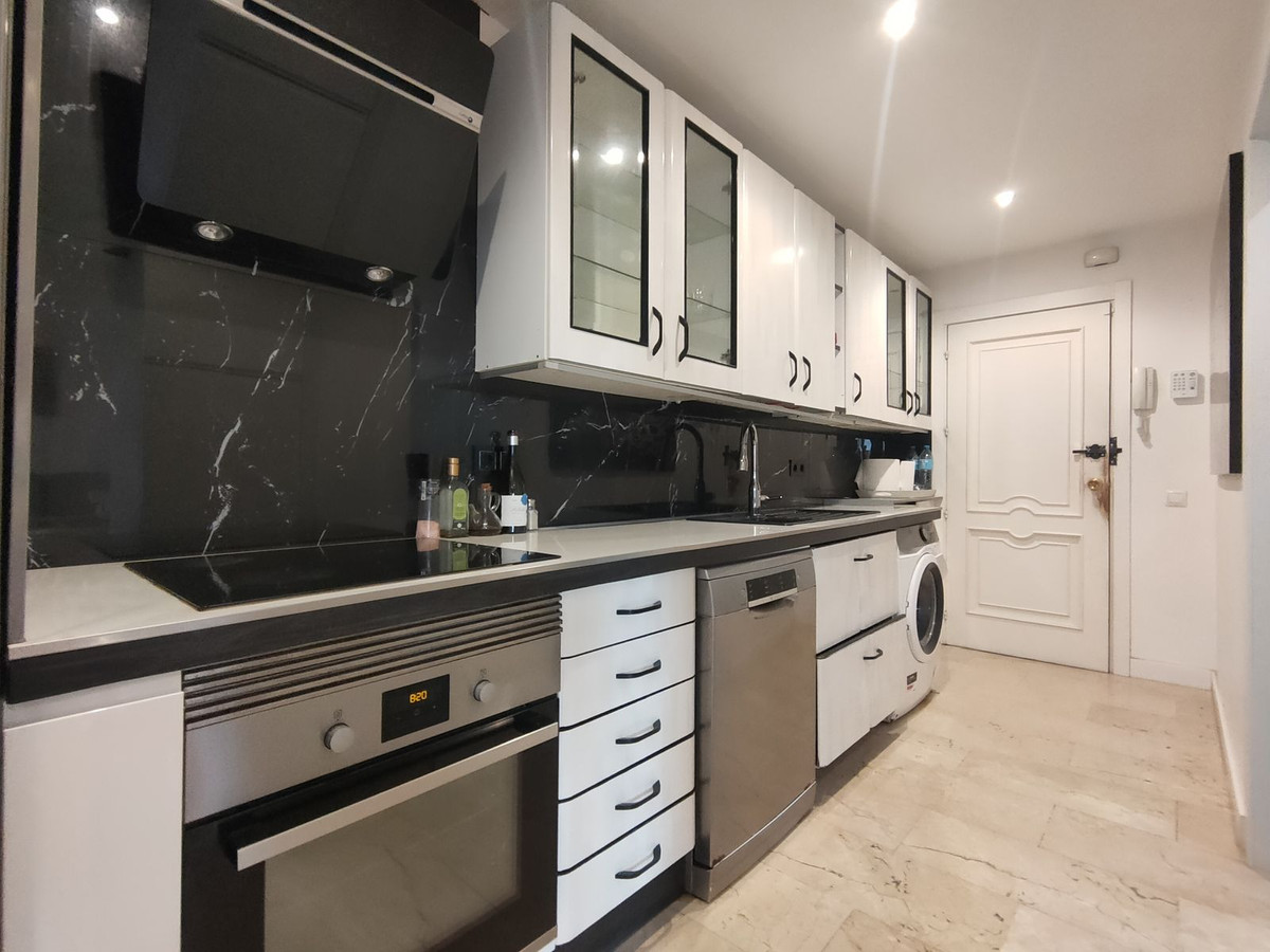 2 Bed Apartment for sale in Puerto Banús Costa Del Sol, Málaga, Spain