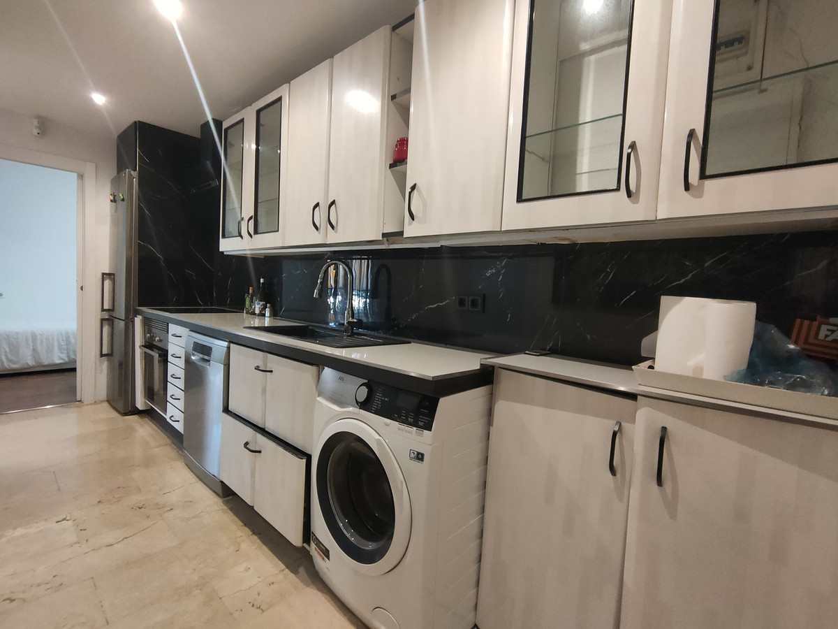 2 Bed Apartment for sale in Puerto Banús Costa Del Sol, Málaga, Spain