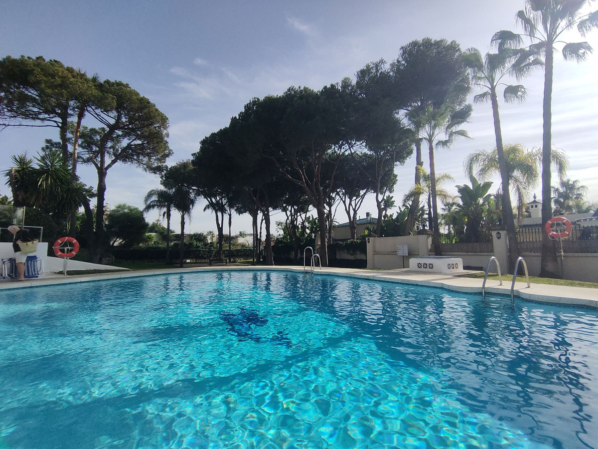 2 Bed Apartment for sale in Puerto Banús Costa Del Sol, Málaga, Spain