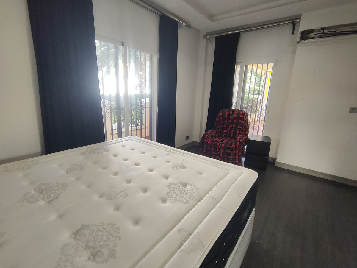 2 Bed Apartment for sale in Puerto Banús Costa Del Sol, Málaga, Spain