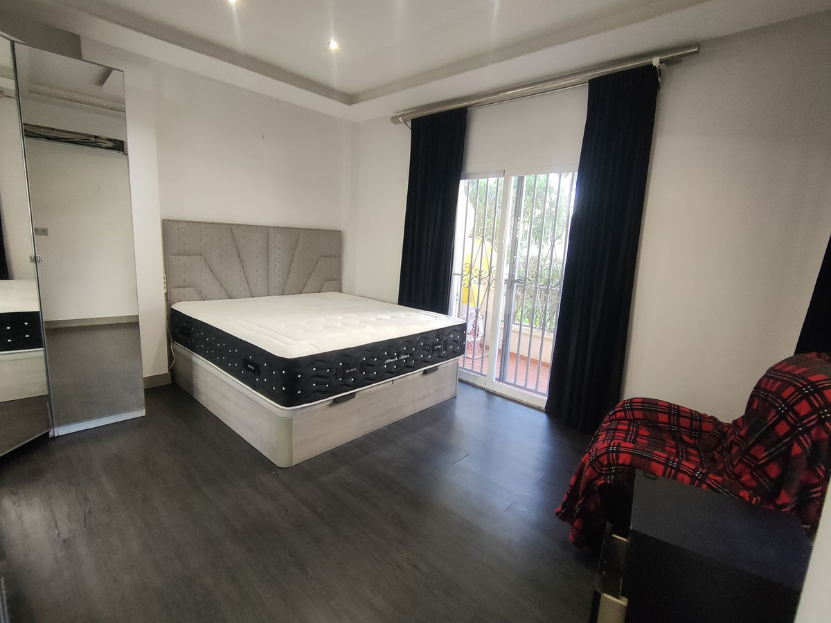 2 Bed Apartment for sale in Puerto Banús Costa Del Sol, Málaga, Spain