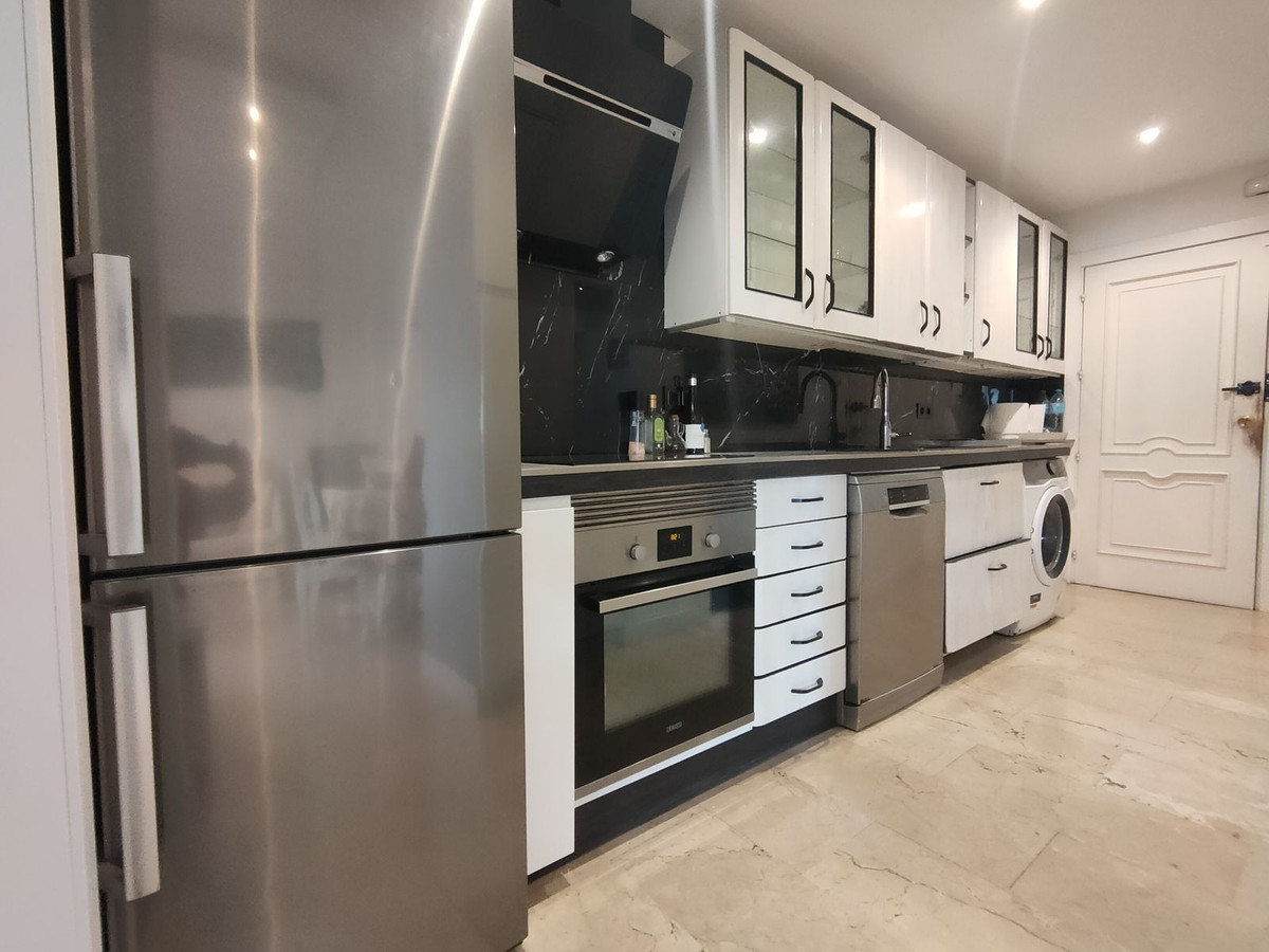 2 Bed Apartment for sale in Puerto Banús Costa Del Sol, Málaga, Spain