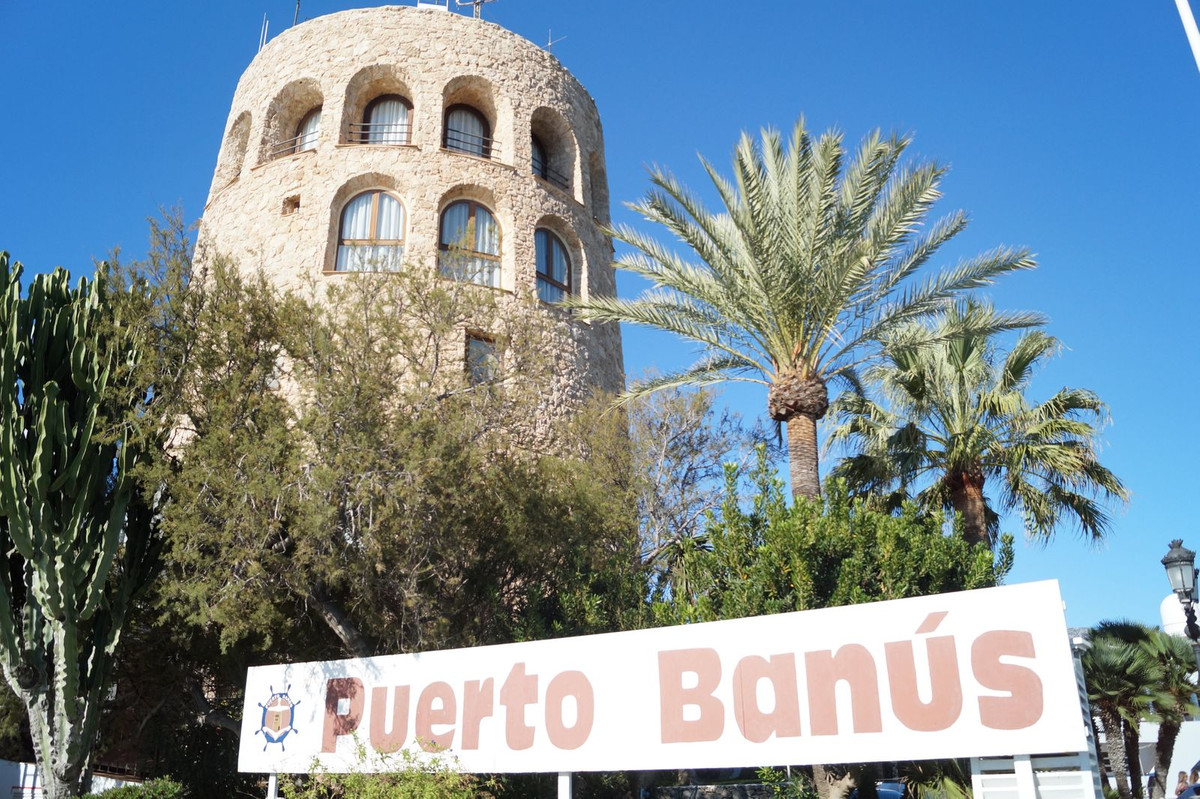 2 Bed Apartment for sale in Puerto Banús Costa Del Sol, Málaga, Spain