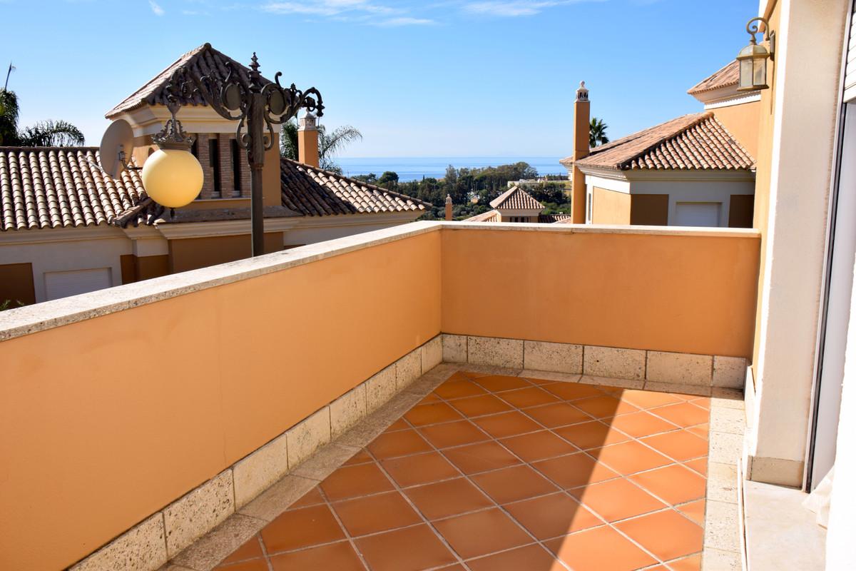 Se vende Pareada de 5 dormitorios en Costa Del Sol, Málaga, España