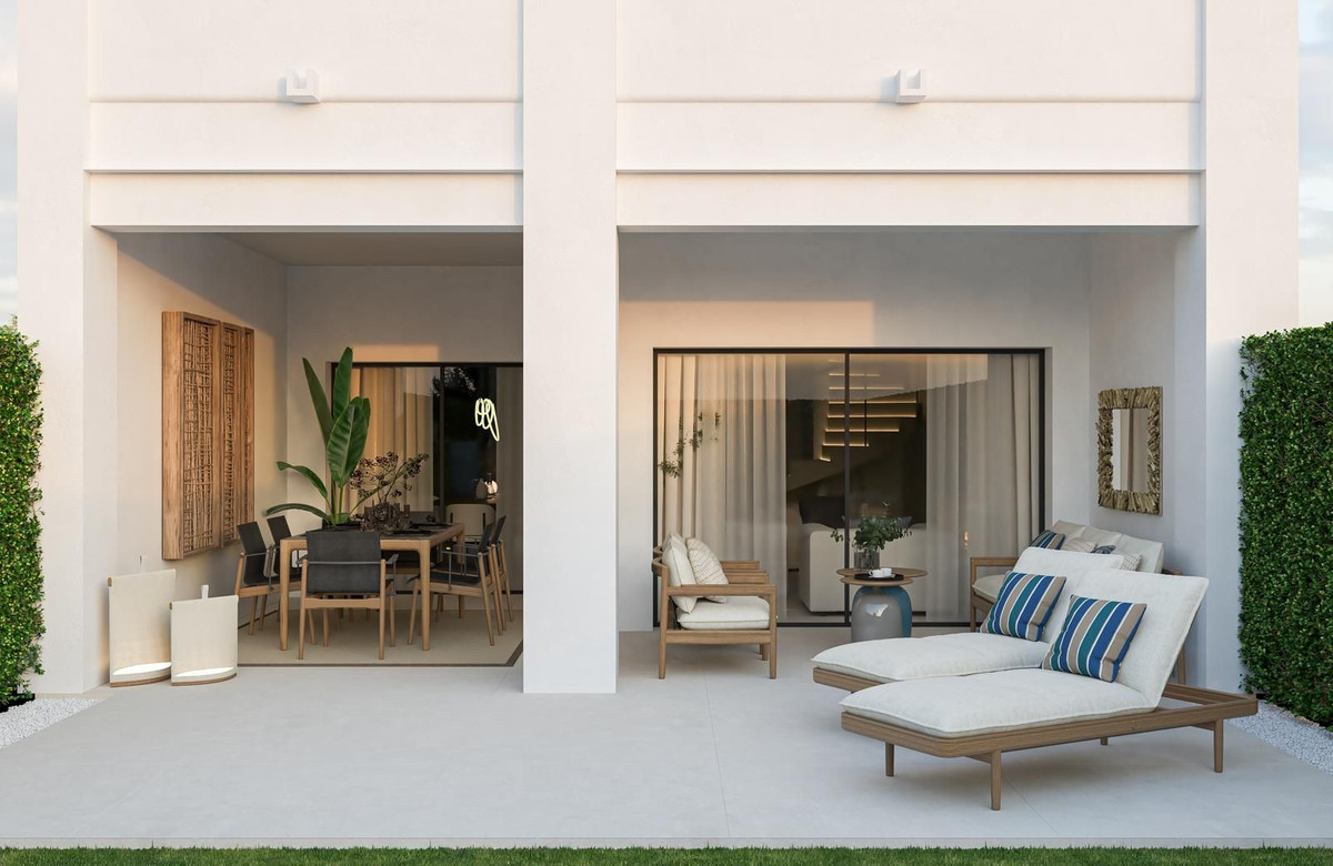 3 Bed Townhouse for sale in La Quinta Costa Del Sol, Málaga, Spain