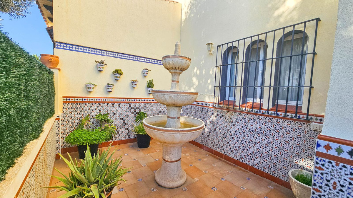 4 Bed Townhouse for sale in Casares Playa Costa Del Sol, Málaga, Spain