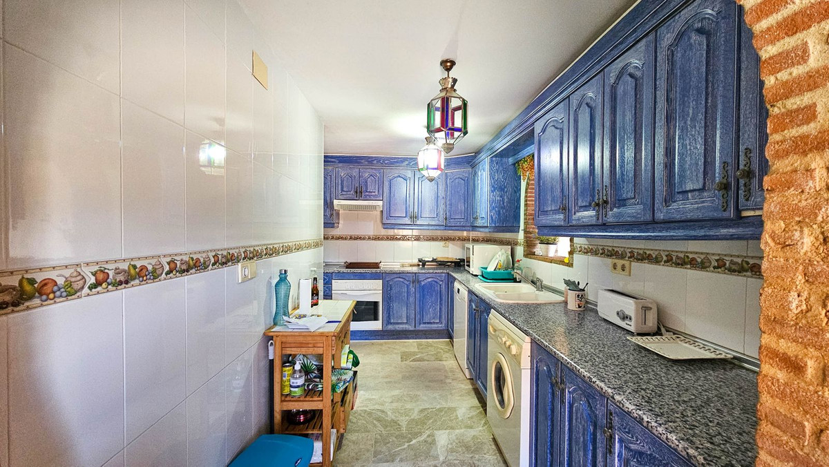 4 Bed Townhouse for sale in Casares Playa Costa Del Sol, Málaga, Spain