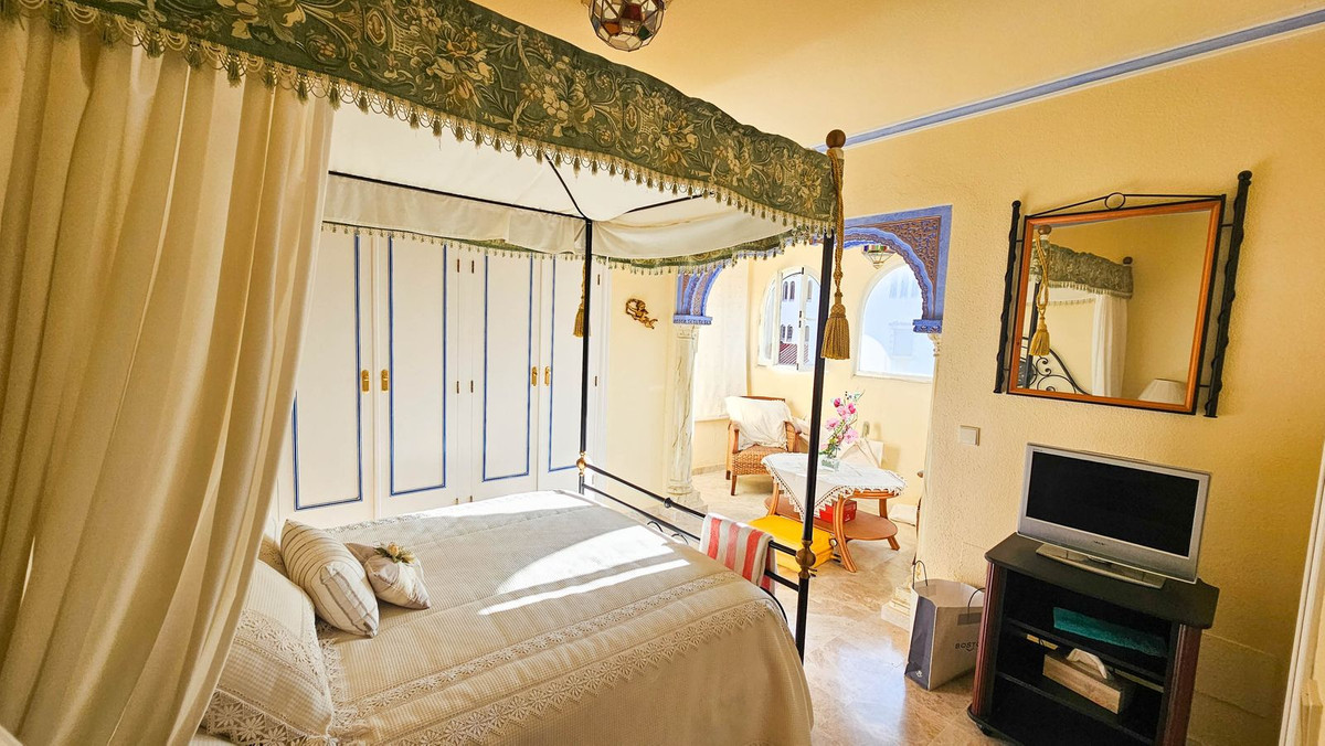 4 Bed Townhouse for sale in Casares Playa Costa Del Sol, Málaga, Spain