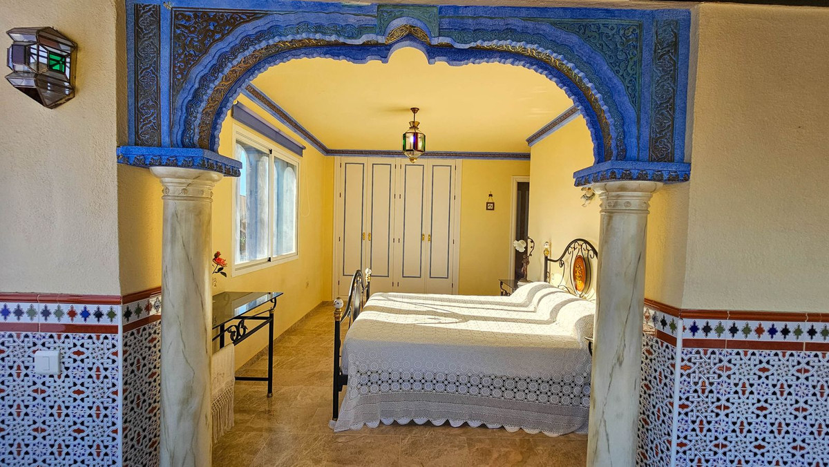 4 Bed Townhouse for sale in Casares Playa Costa Del Sol, Málaga, Spain