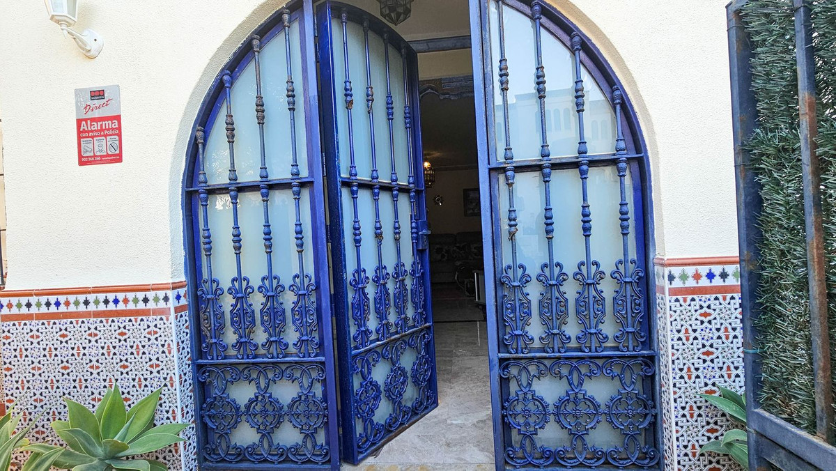 4 Bed Townhouse for sale in Casares Playa Costa Del Sol, Málaga, Spain