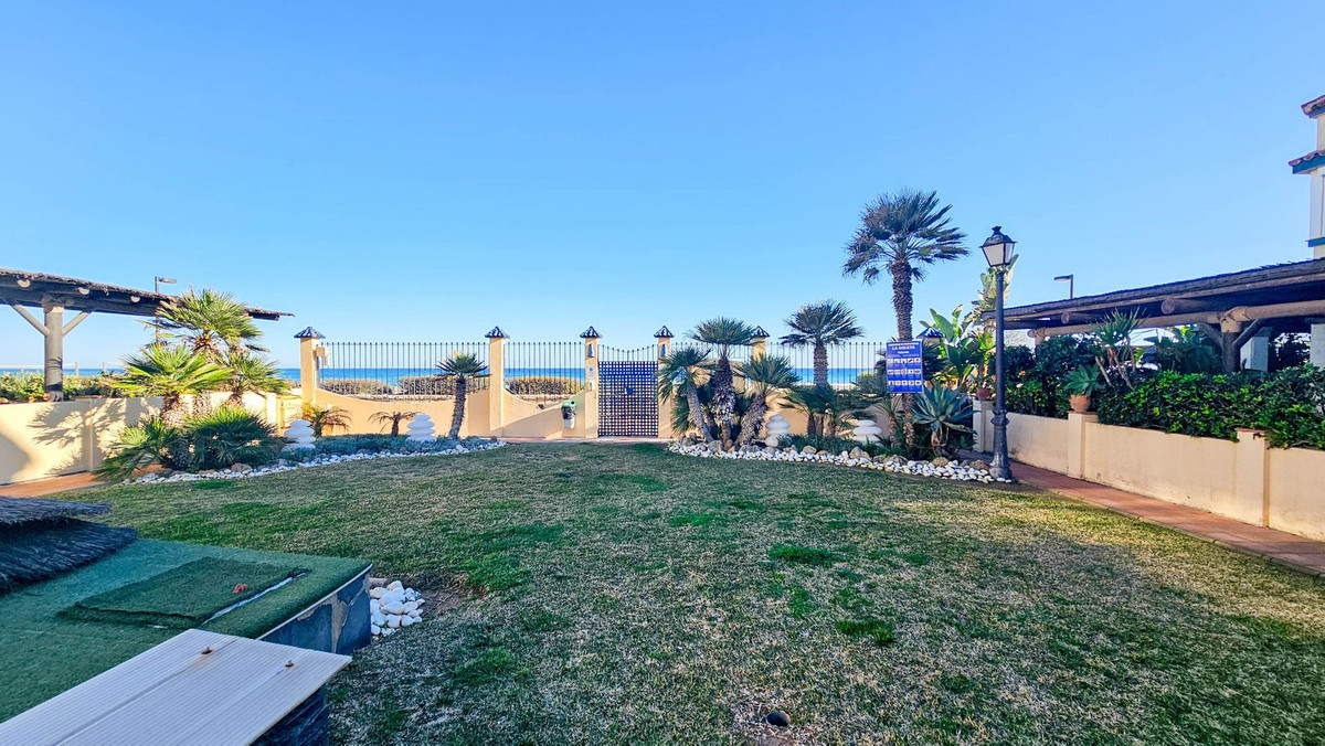 4 Bed Townhouse for sale in Casares Playa Costa Del Sol, Málaga, Spain