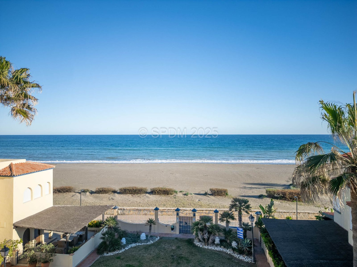 4 Bed Townhouse for sale in Casares Playa Costa Del Sol, Málaga, Spain