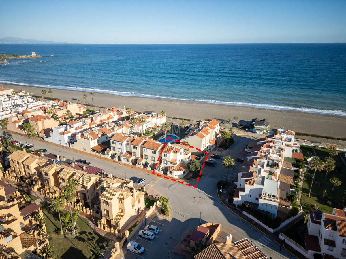4 Bed Townhouse for sale in Casares Playa Costa Del Sol, Málaga, Spain