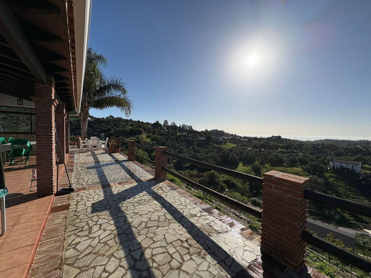 3 Bed Townhouse for sale in La Cala De Mijas Costa Del Sol, Málaga, Spain