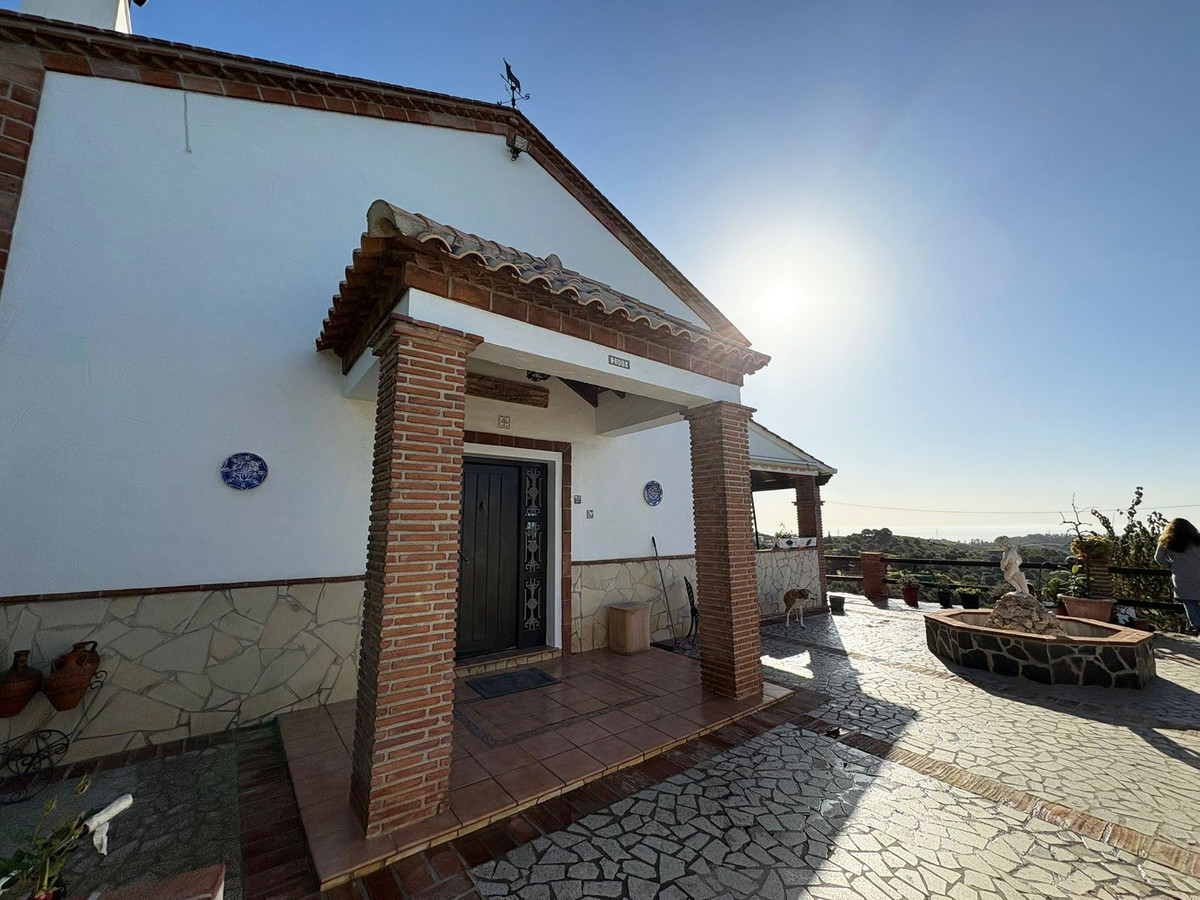 3 Bed Townhouse for sale in La Cala De Mijas Costa Del Sol, Málaga, Spain
