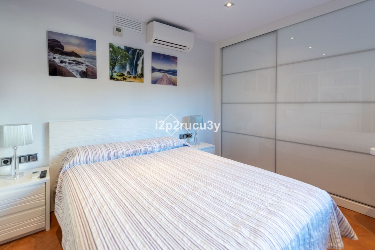 4 Bed Townhouse for sale in Calpe Costa Blanca, Alicante, Spain