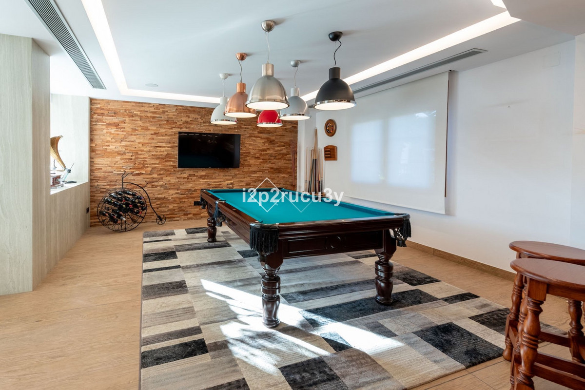 4 Bed Townhouse for sale in Calpe Costa Blanca, Alicante, Spain