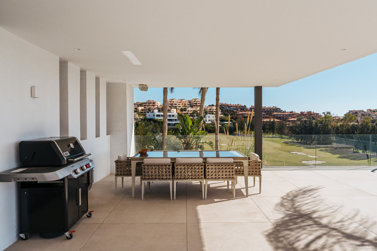 Se vende Villa - Chalet de 4 dormitorios en Costa Del Sol, Málaga, España
