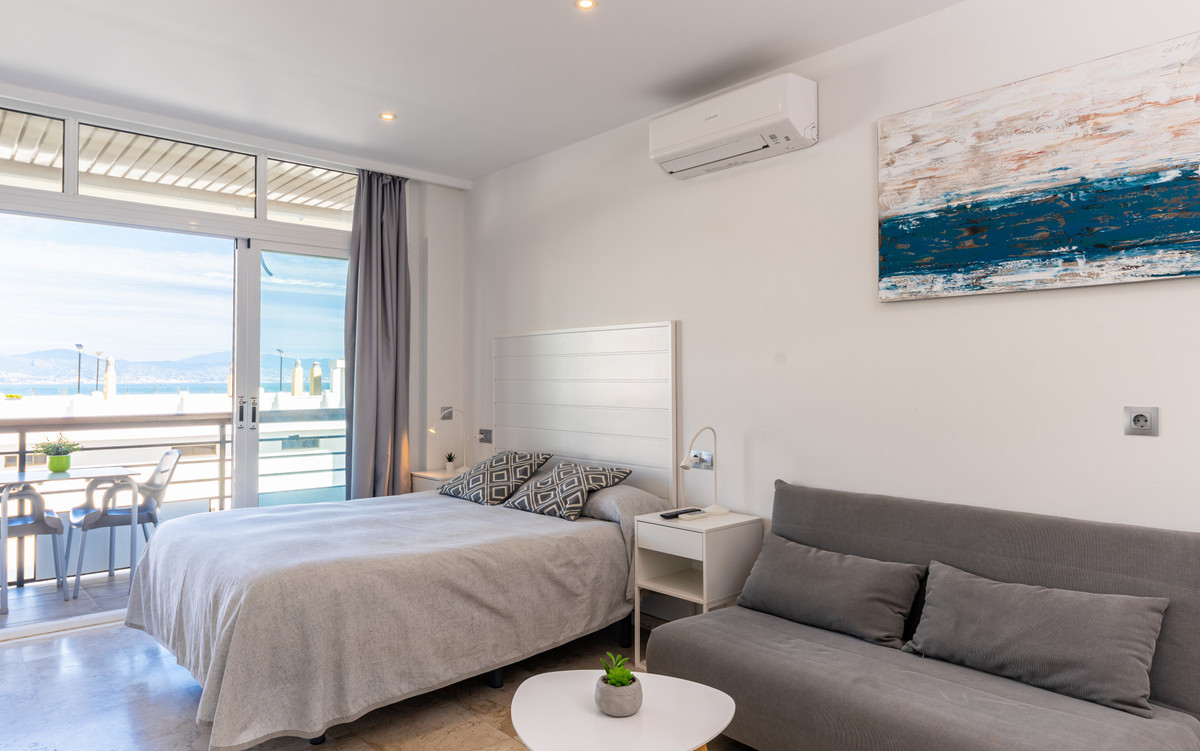 Se vende Apartamento Planta Media de 1 dormitorios en Costa Del Sol, Málaga, España