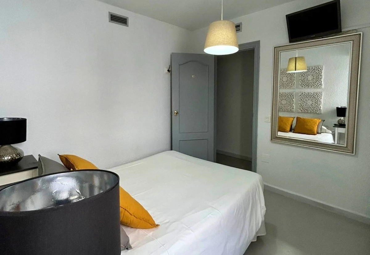 Se vende Hostal de 17 dormitorios en Costa Del Sol, Málaga, España