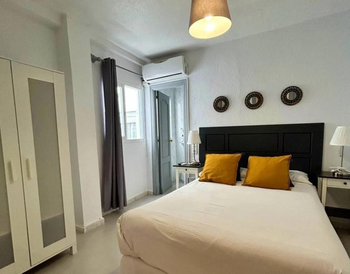 Se vende Hostal de 17 dormitorios en Costa Del Sol, Málaga, España