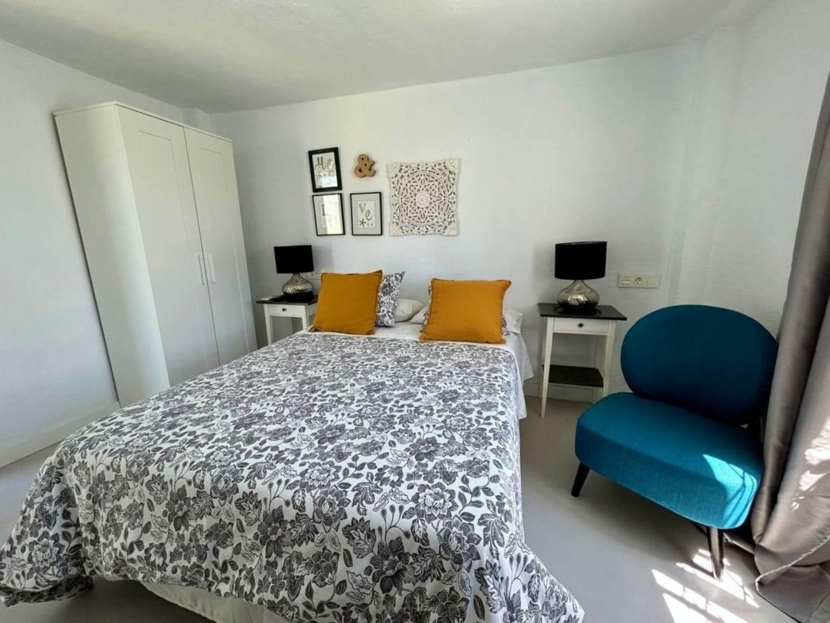 Se vende Hostal de 17 dormitorios en Costa Del Sol, Málaga, España