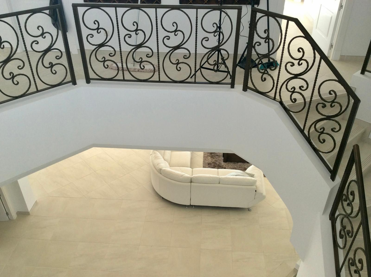 Se vende Villa - Chalet de 7 dormitorios en Costa Del Sol, Málaga, España