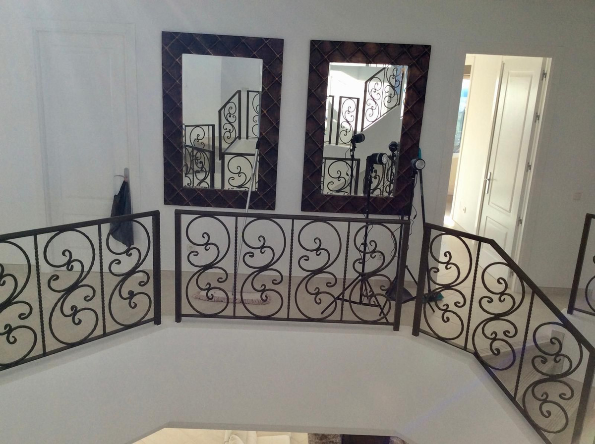 Se vende Villa - Chalet de 7 dormitorios en Costa Del Sol, Málaga, España