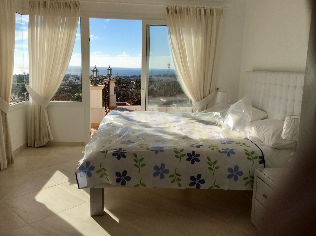Se vende Villa - Chalet de 7 dormitorios en Costa Del Sol, Málaga, España
