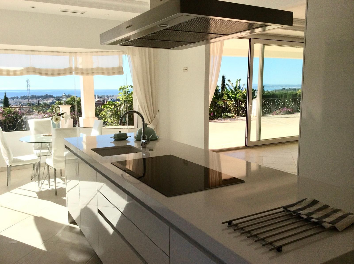 Se vende Villa - Chalet de 7 dormitorios en Costa Del Sol, Málaga, España