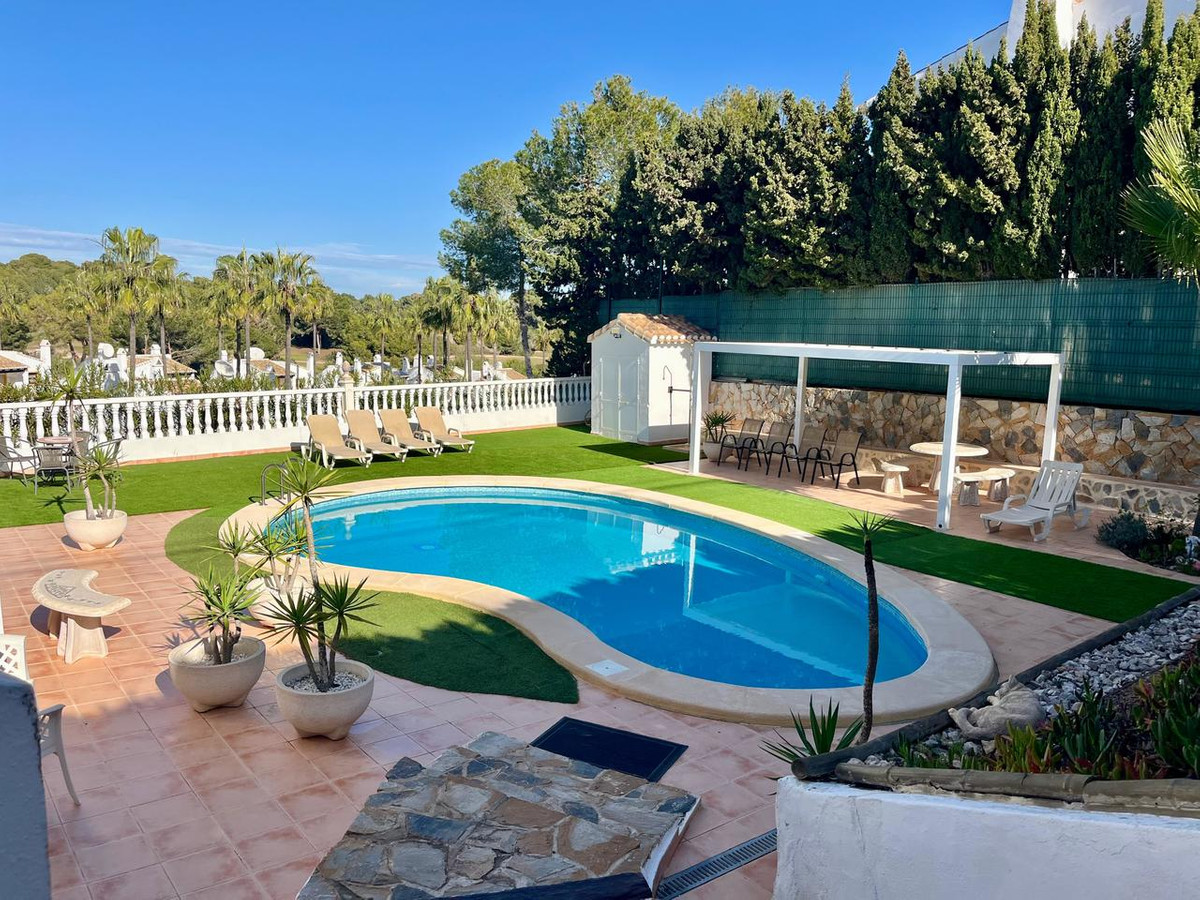4 Bed Townhouse for sale in Villamartin Costa Blanca, Alicante, Spain