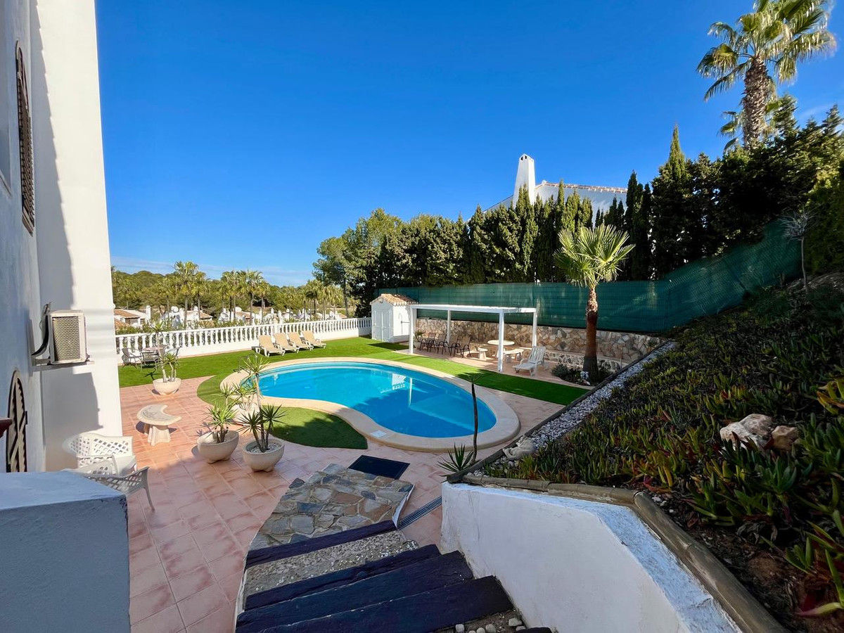 4 Bed Townhouse for sale in Villamartin Costa Blanca, Alicante, Spain