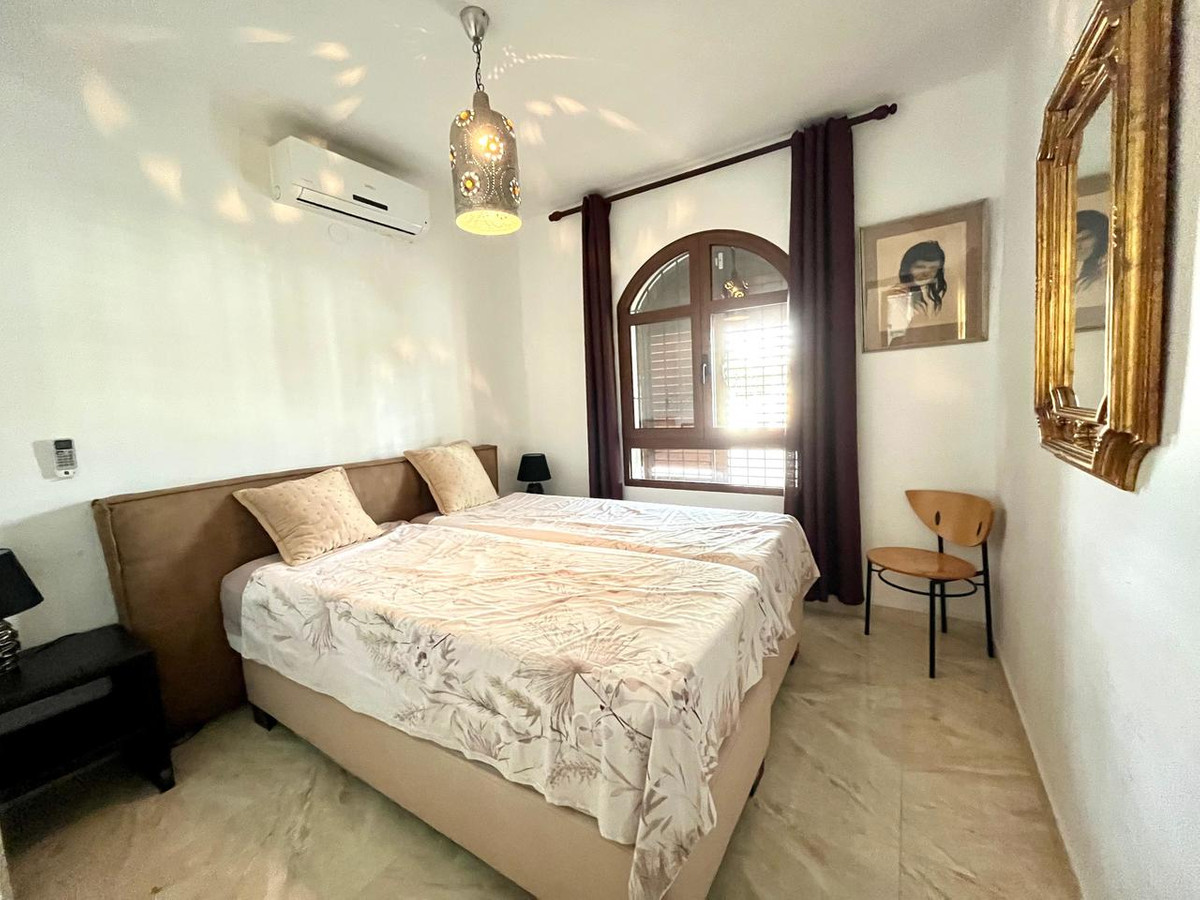 4 Bed Townhouse for sale in Villamartin Costa Blanca, Alicante, Spain