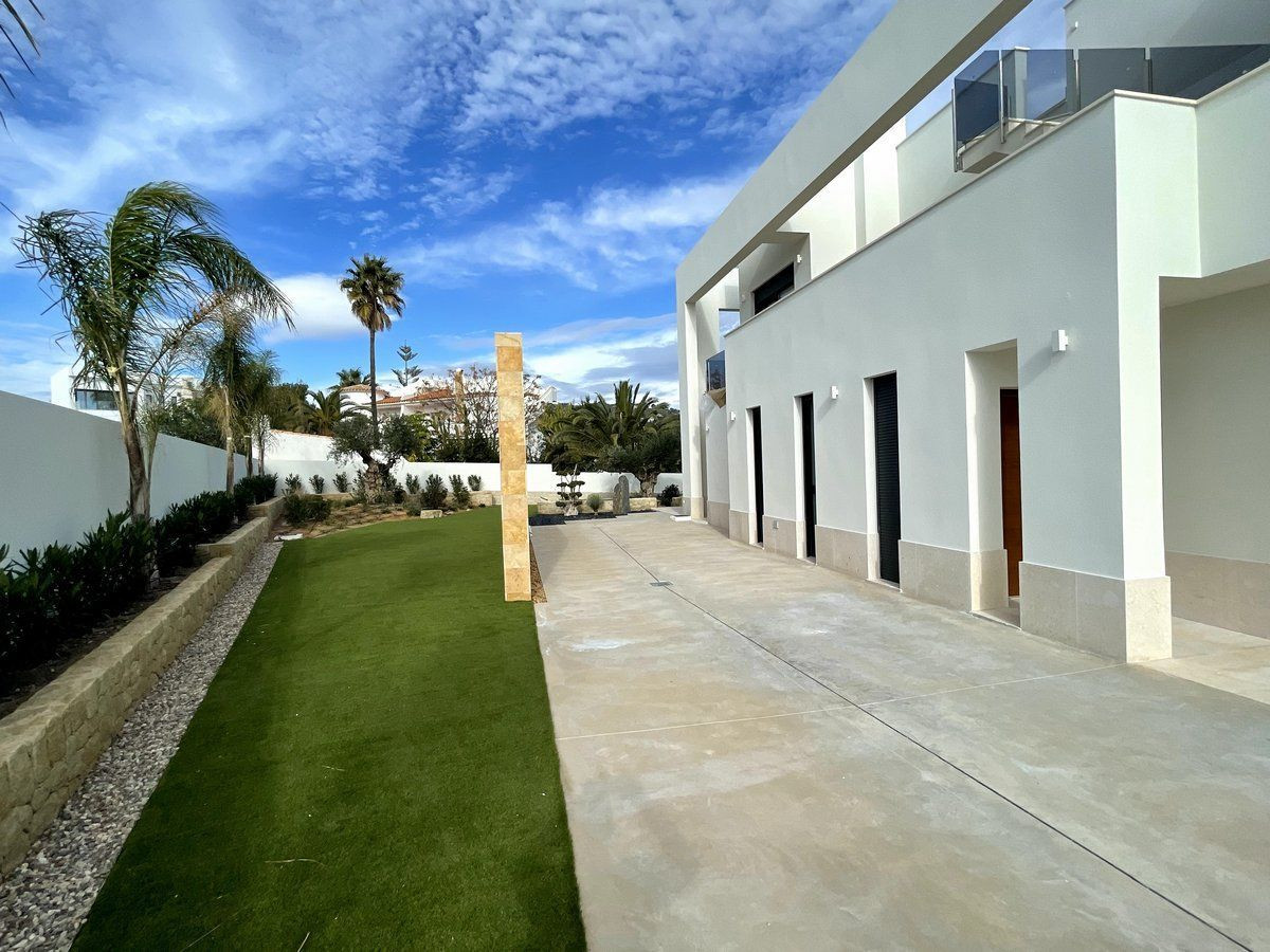 4 Bed Townhouse for sale in Benissa Costa Blanca, Alicante, Spain