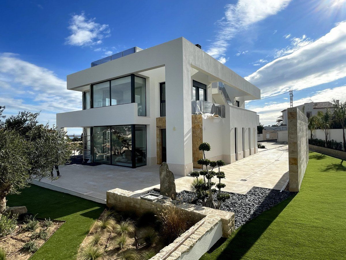 4 Bed Townhouse for sale in Benissa Costa Blanca, Alicante, Spain