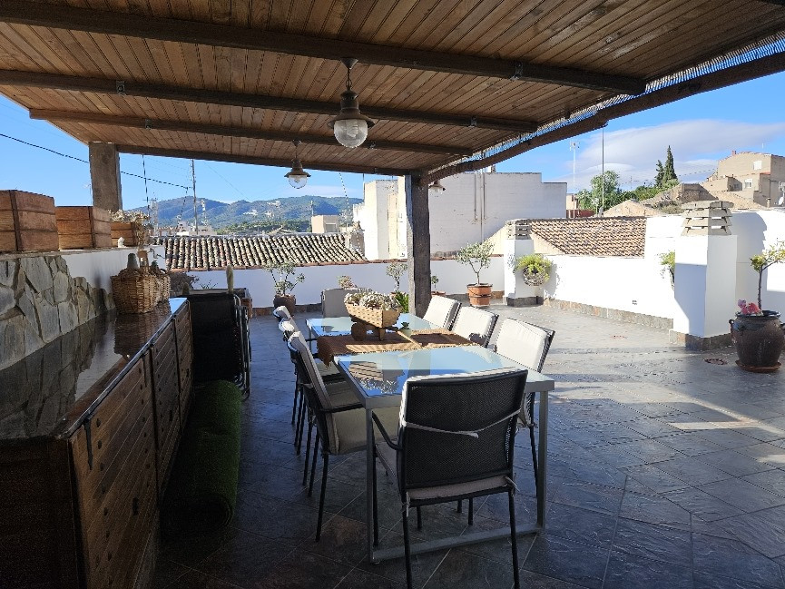 4 Bed Townhouse for sale in Monóvar Costa Blanca, Alicante, Spain